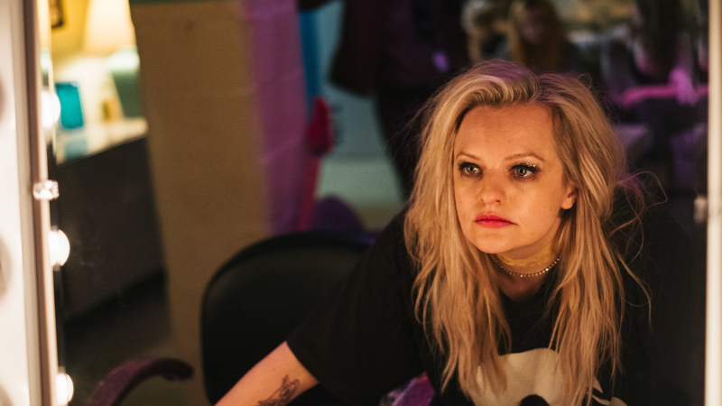 Illustration for article titled Elisabeth Moss unleashes her inner Courtney Love in the bravely abrasive rock drama Her Smell